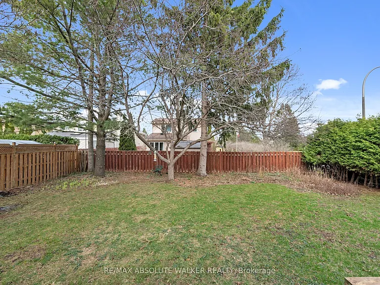 1849 Montereau Ave — Photo 46