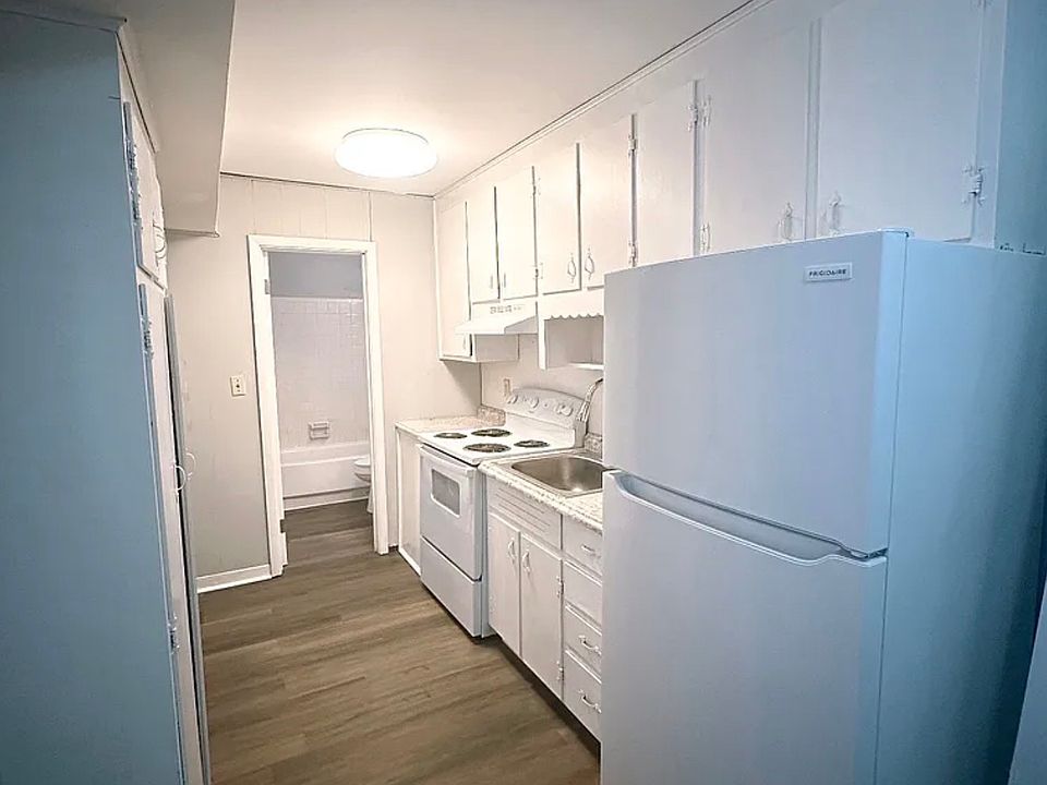 1st image of 1300 Spruce St #2