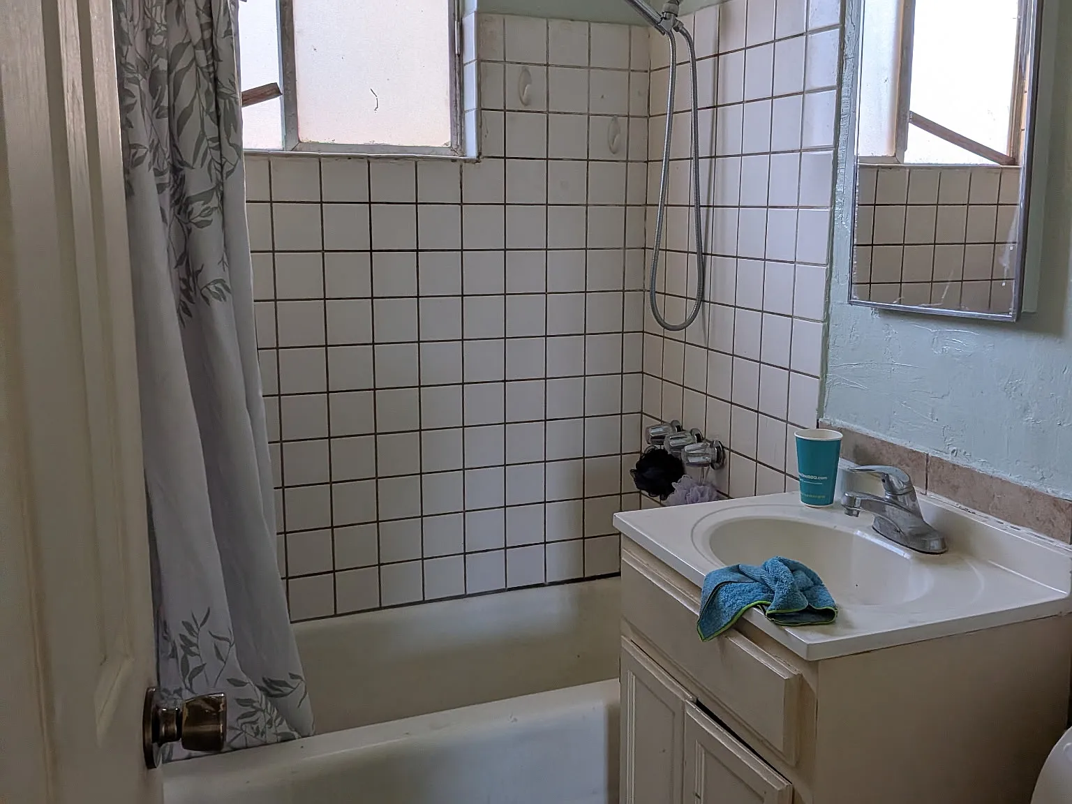 2 bed, 700 sqft, $1,950 — Photo 1