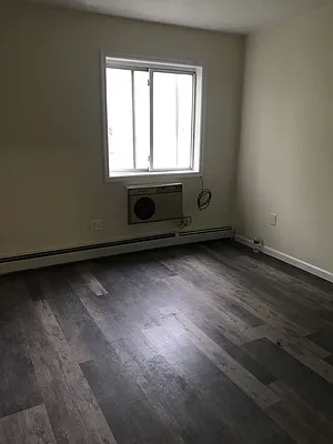 Rented by Four Seasons of NY Inc | media 10