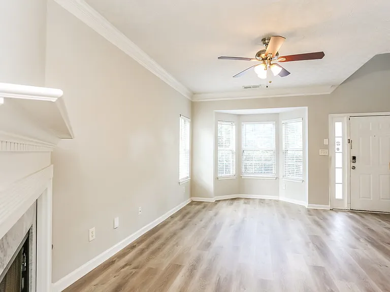 2984 Falling Water Point — Photo 6