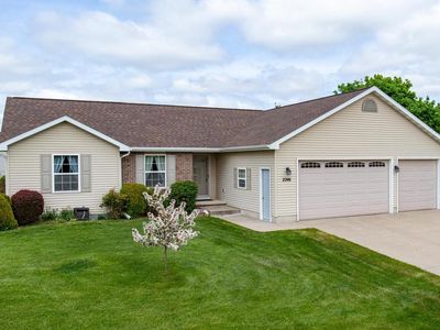 2246 HEARTHSTONE DRIVE, Kaukauna, WI, 54130