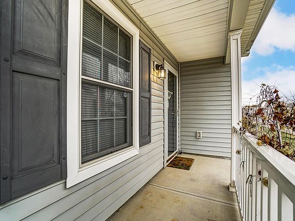 4th image of 5619 Marshfield Dr