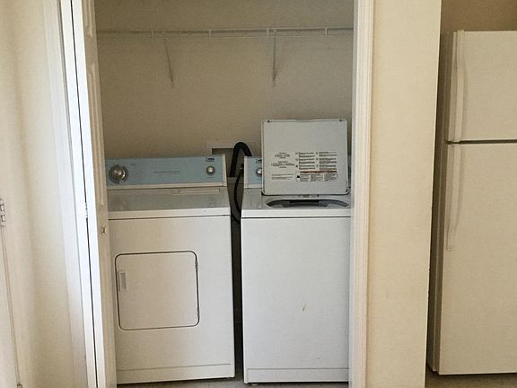 3rd image of 776 Cherrybark Ln APT 1