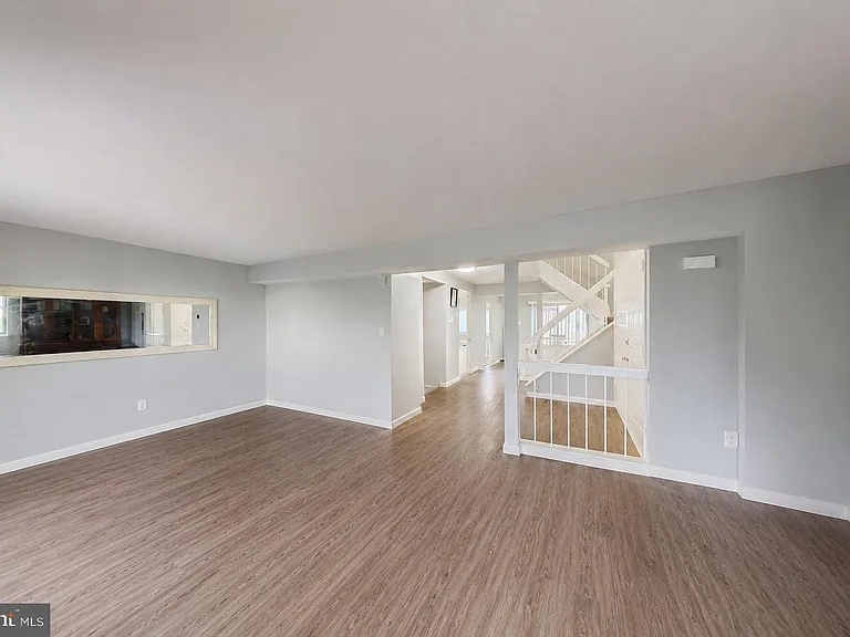 18428 Point Seneca Pl — Photo 21