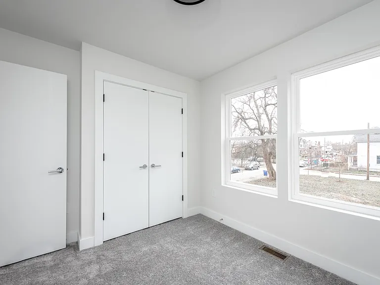 1022 E Rich St — Photo 17