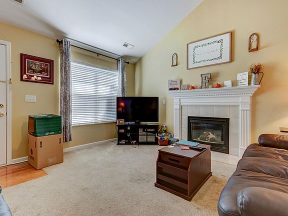 3rd image of 8729 Mowbray Way