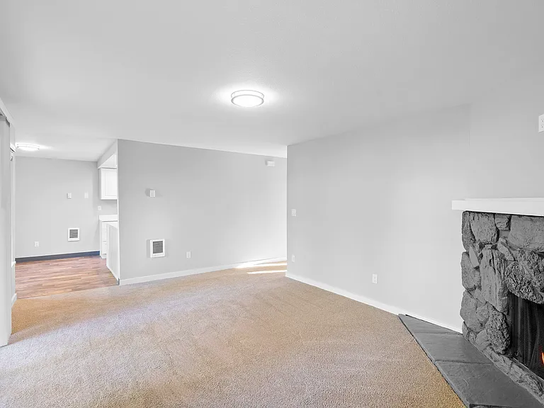 Cascade Park Apartments — Photo 21