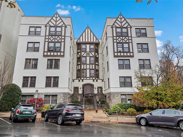 26 Pondfield Road W #E, Bronxville, NY 10708