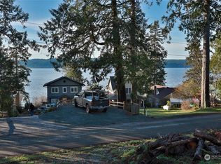 87 Maple Ave, Freeland, WA 98249