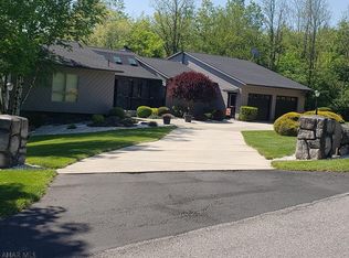 221 Cedar Heights Dr, Duncansville, PA 16635