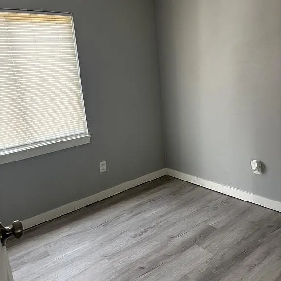 1101 Century Dr NE — Photo 8