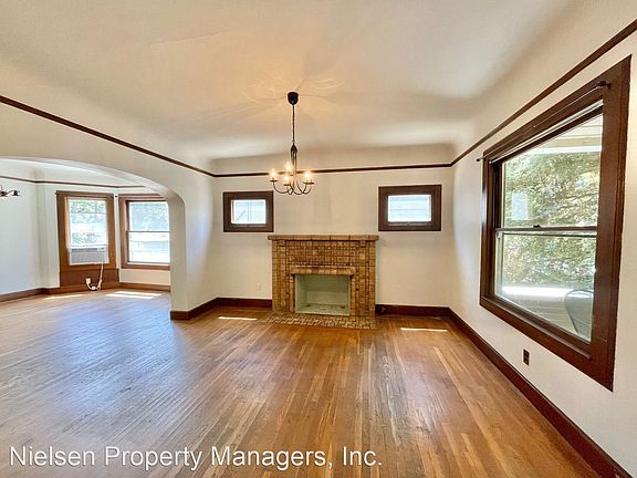 4th image of 915 26th St #915