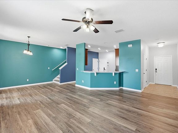 3rd image of 5427 Leighton Ln