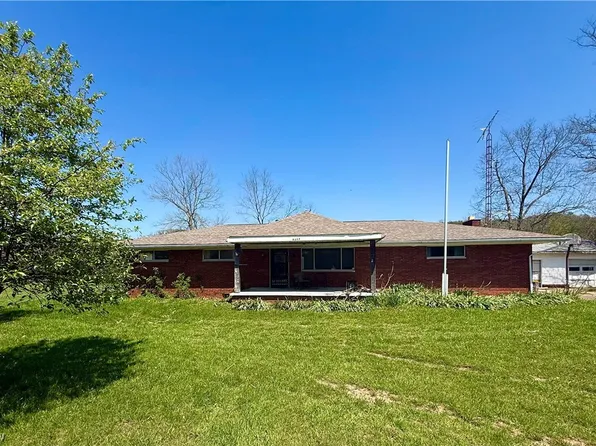 4667 Arvilla Rd, Bens Run, WV 26146