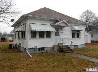 612 E Market St, Emden, IL 62635