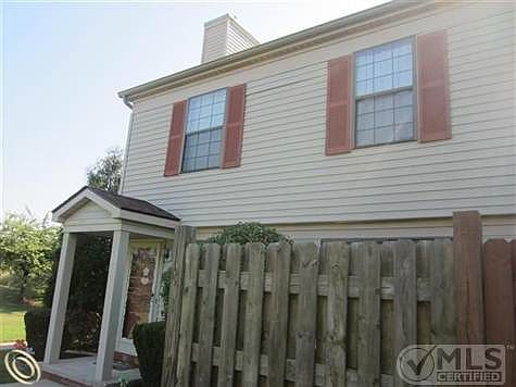 850 Oakwood Dr.