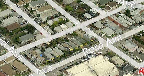 5th image of 359 Rose Ave