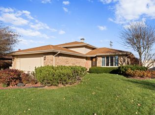 16631 Henry Ln, Tinley Park, IL 60477