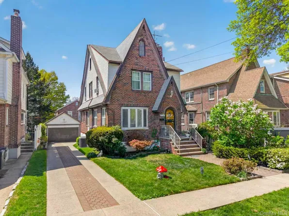 2946 169th Street, Flushing, NY 11358