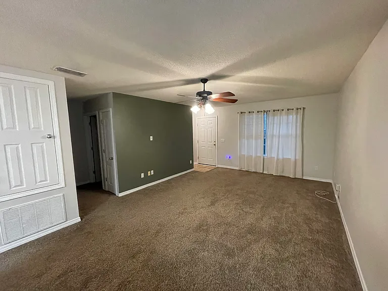 10485 Senegal Dr — Photo 2