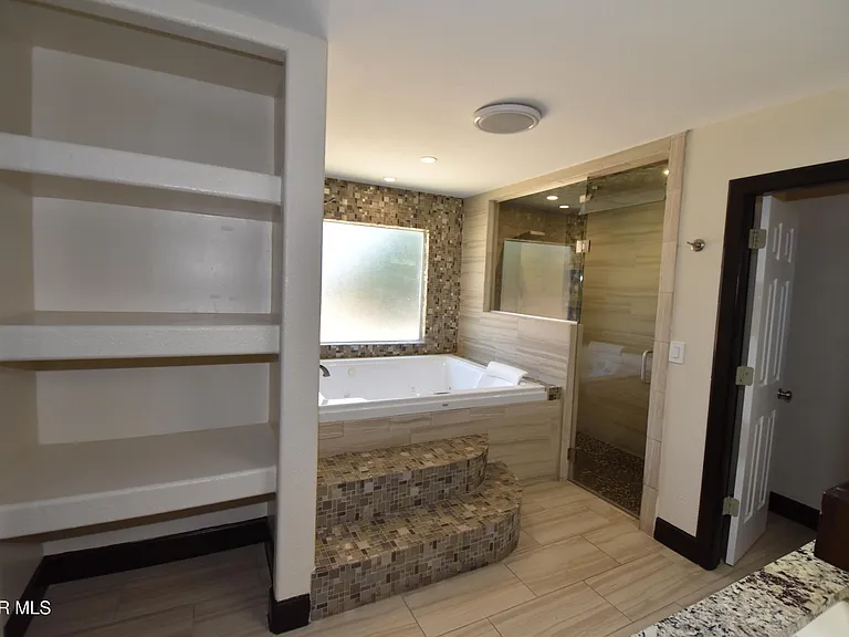 10800 Saigon Dr — Photo 11