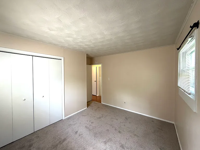 1404 Glendale Dr — Photo 22