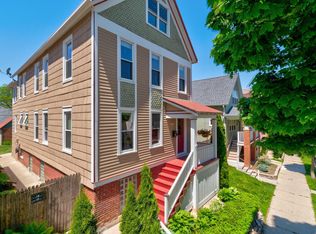 2465 N Dousman St, Milwaukee, WI 53212