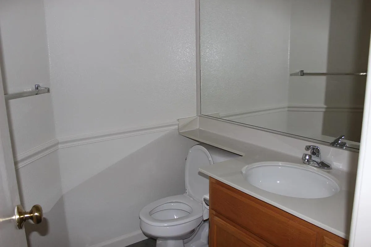 3 bed, 2.5 bath, 1539 sqft, $2,695 — Photo 4