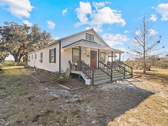 4th image of 8423 NW Pine Level St