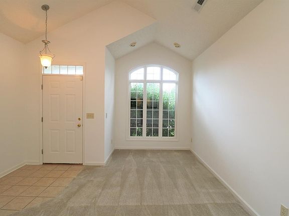 4th image of 3172 Roundway Down Ln