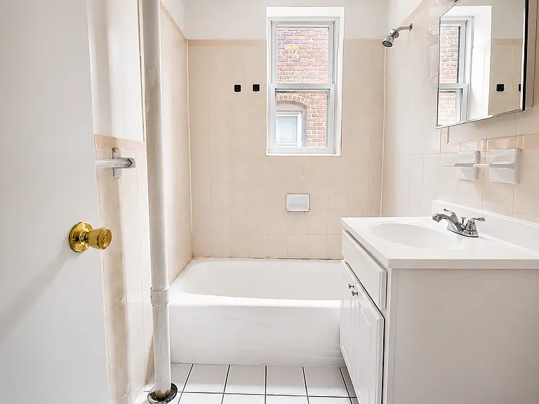 116 Belgrove Dr #36 — Photo 2