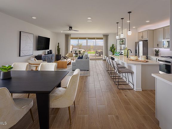 4th image of 34345 N Timberlake Manor