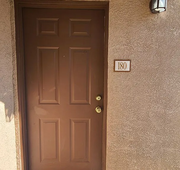 9580 W Reno Ave #180 — Photo 2