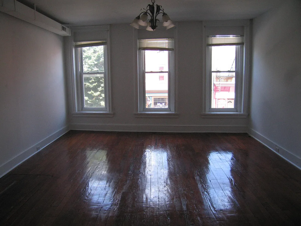 Building Photo - 1034 S Charles St #1034