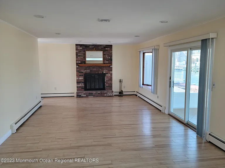 805 Forepeak Dr — Photo 6