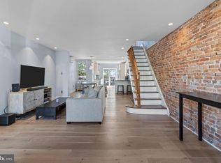 213 Pensdale St, Philadelphia, PA 19128