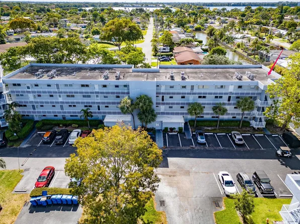 119 Royal Park Drive #4H, Oakland Park, FL 33309