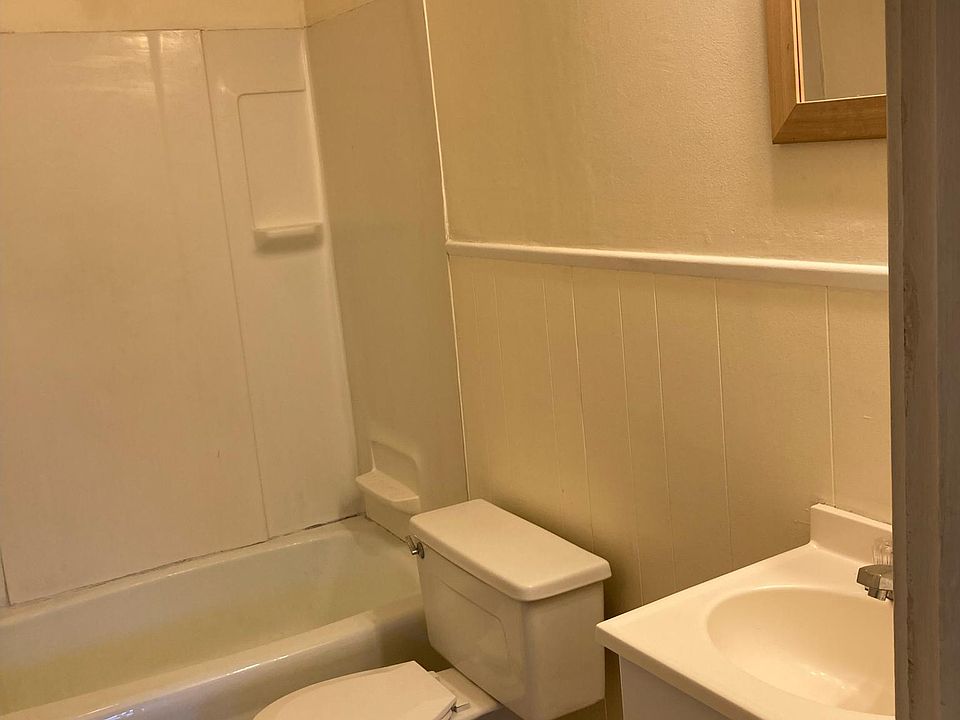 2nd image of 412 E Orange St #6