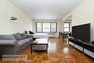 Rented by NextStopNY