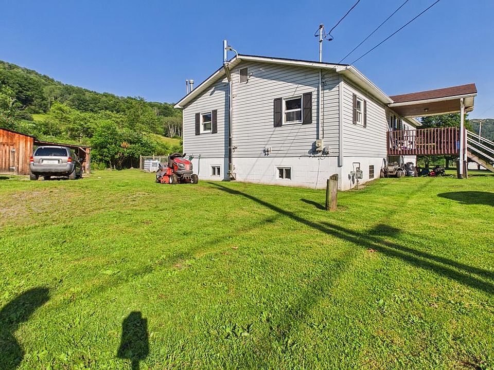 1st image of 2292 Sartwell Creek Rd