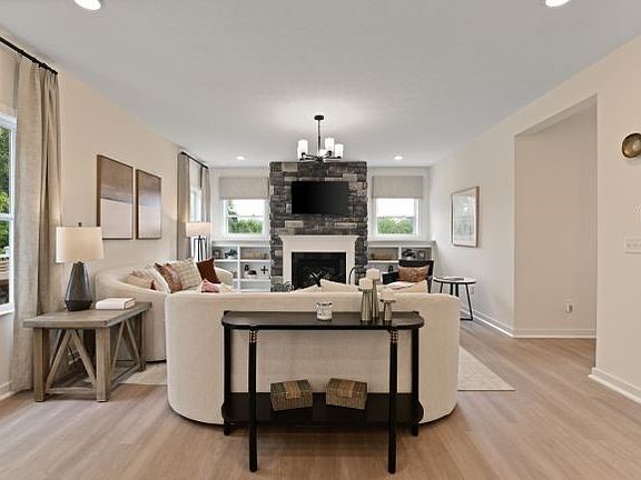 4th image of 146 Victoria Dr