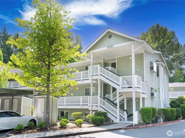 12323 NE 97th St, Kirkland, WA 98033