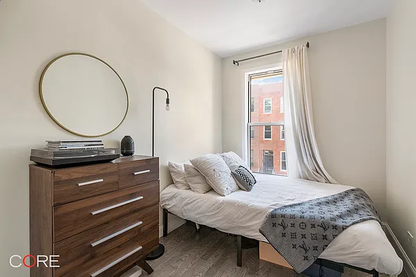 Rented by CORE | media 29