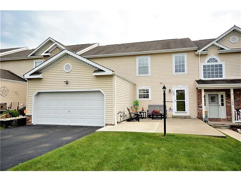 102 Sandy Brae Dr photo 1