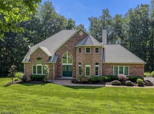 8 Rice Ln, Long Valley, NJ 07853