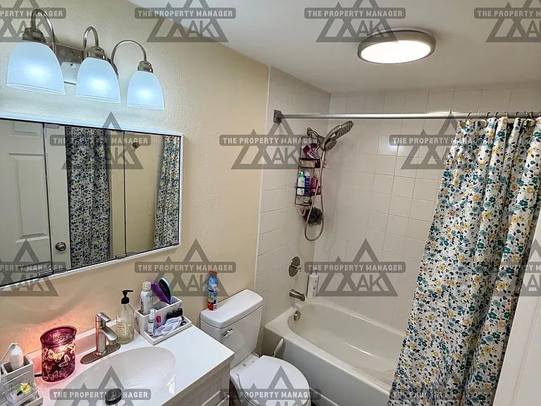 1600 Market St — Photo 10