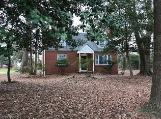 12 Baxter St, Hampton, VA 23669