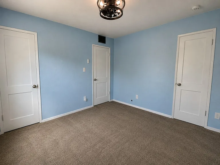 2801 W Glenrosa Ave — Photo 13