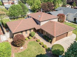 9929 Mansfield Ave, Oak Lawn, IL